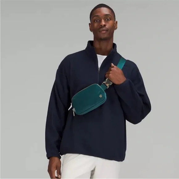 NWT Lululemon Velour Everywhere Belt Bag - Picture 4 of 10